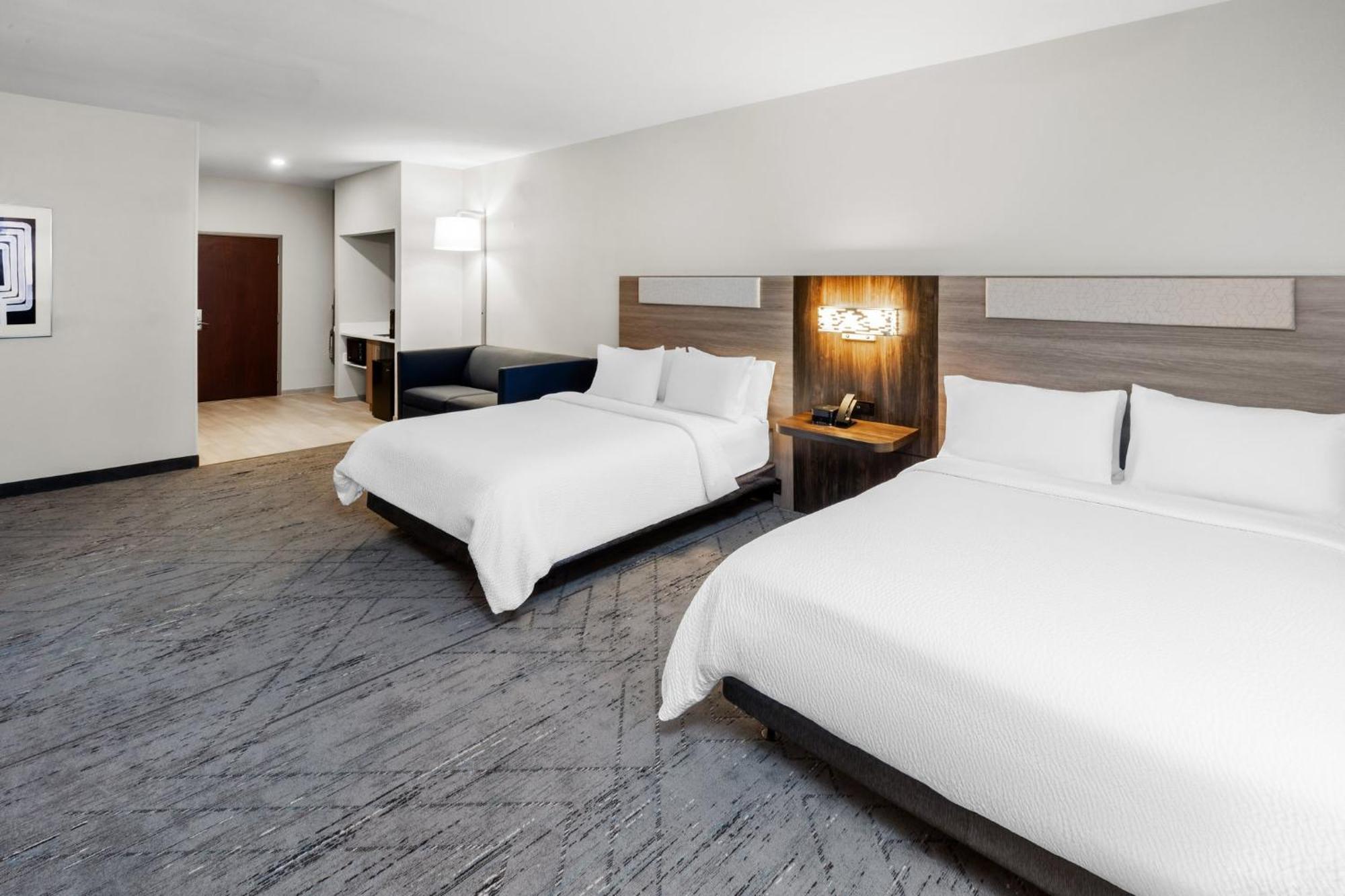 Holiday Inn Express Hotel & Suites Henderson - Traffic Star By Ihg Exterior photo